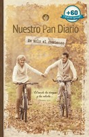 Nuestro Pan Dia +60/Es Solo El Comienzo (Rústica) [Devocional]